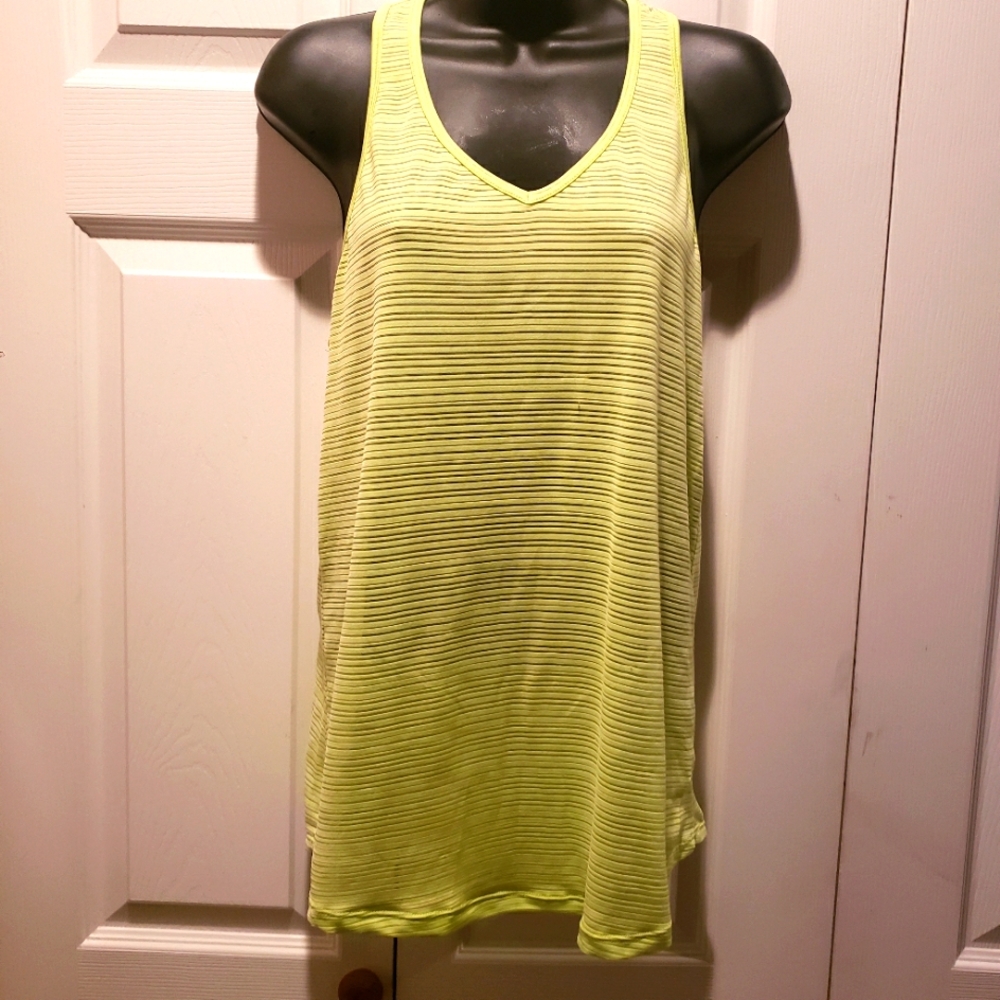 Sport Essentials ladies athletic top